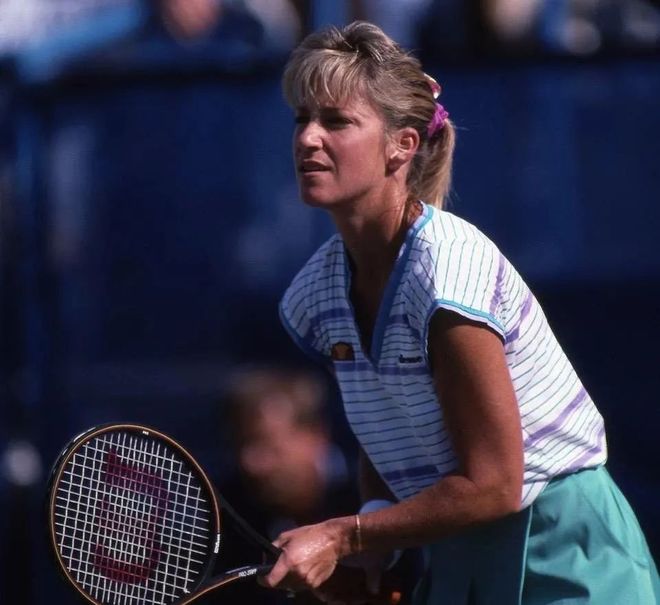 着突出的表 着突出的表