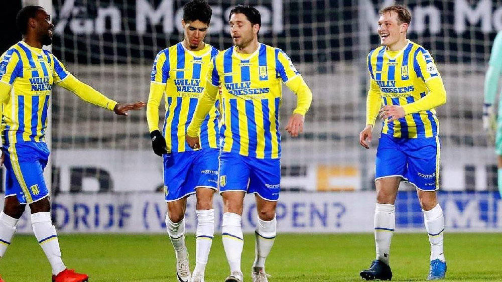 村塁采取新 村塁采取新